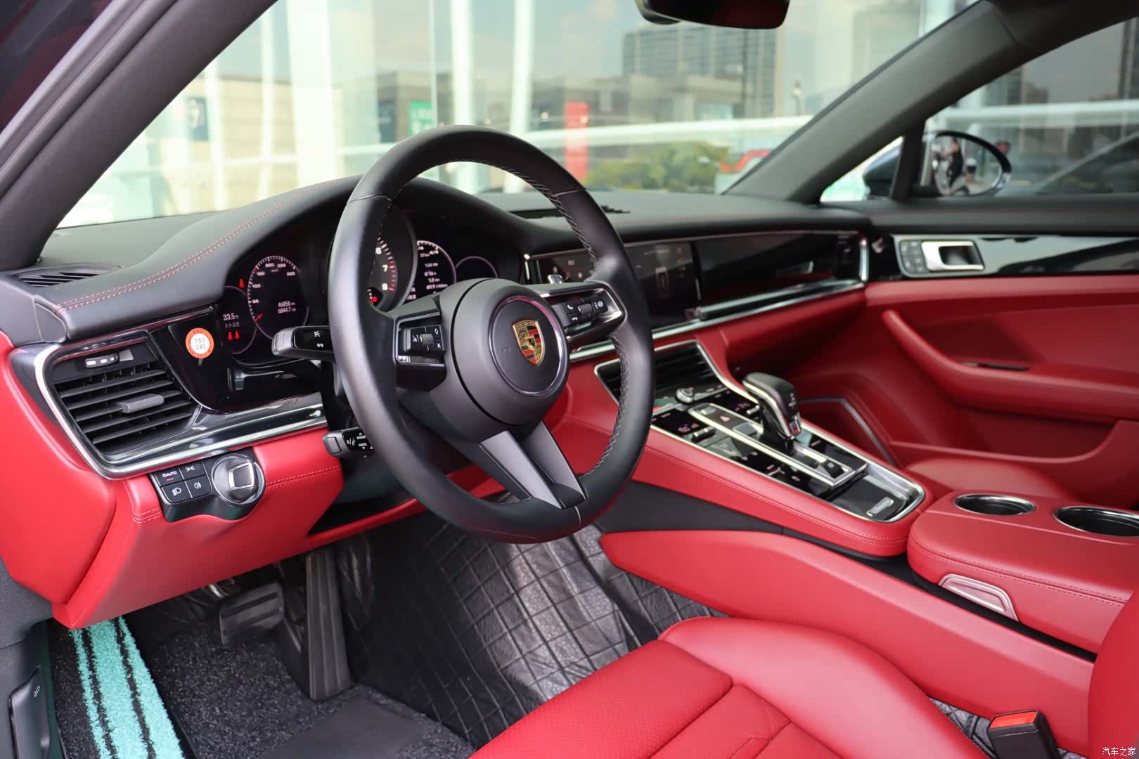 Porsche Panamera, 2022 все фото