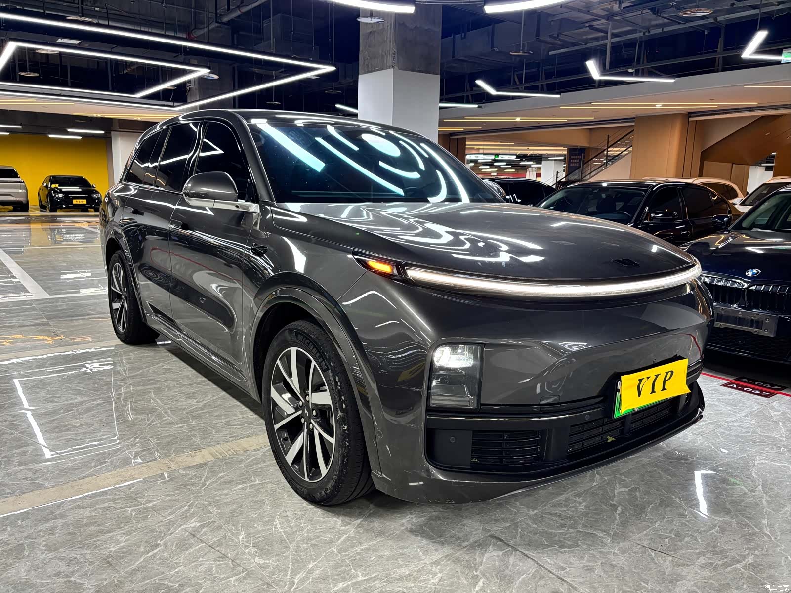 Li Auto L8, 2023 3