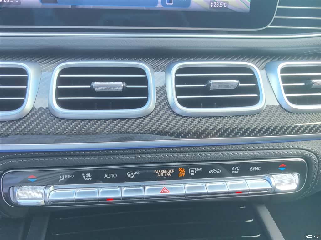 Mercedes-Benz GLE, 2025 17