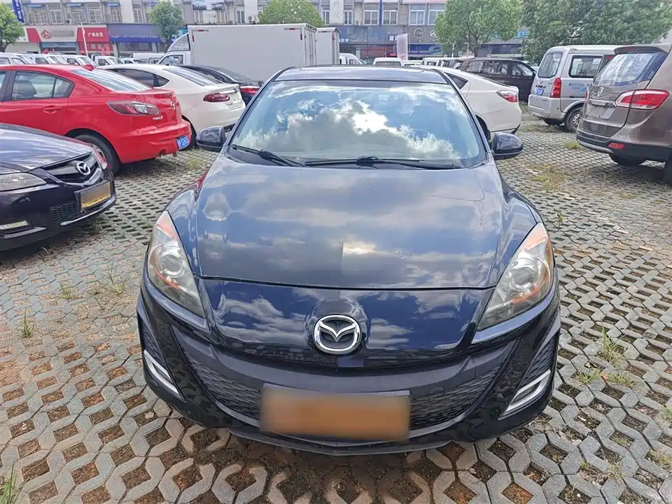 Mazda 3 star Cheng