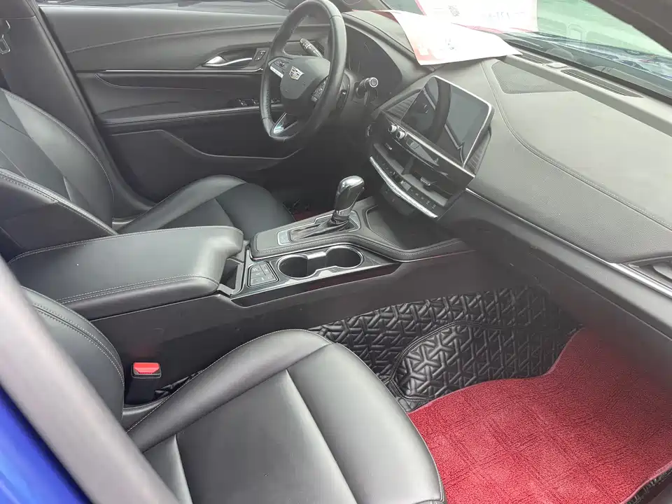 Cadillac CT4