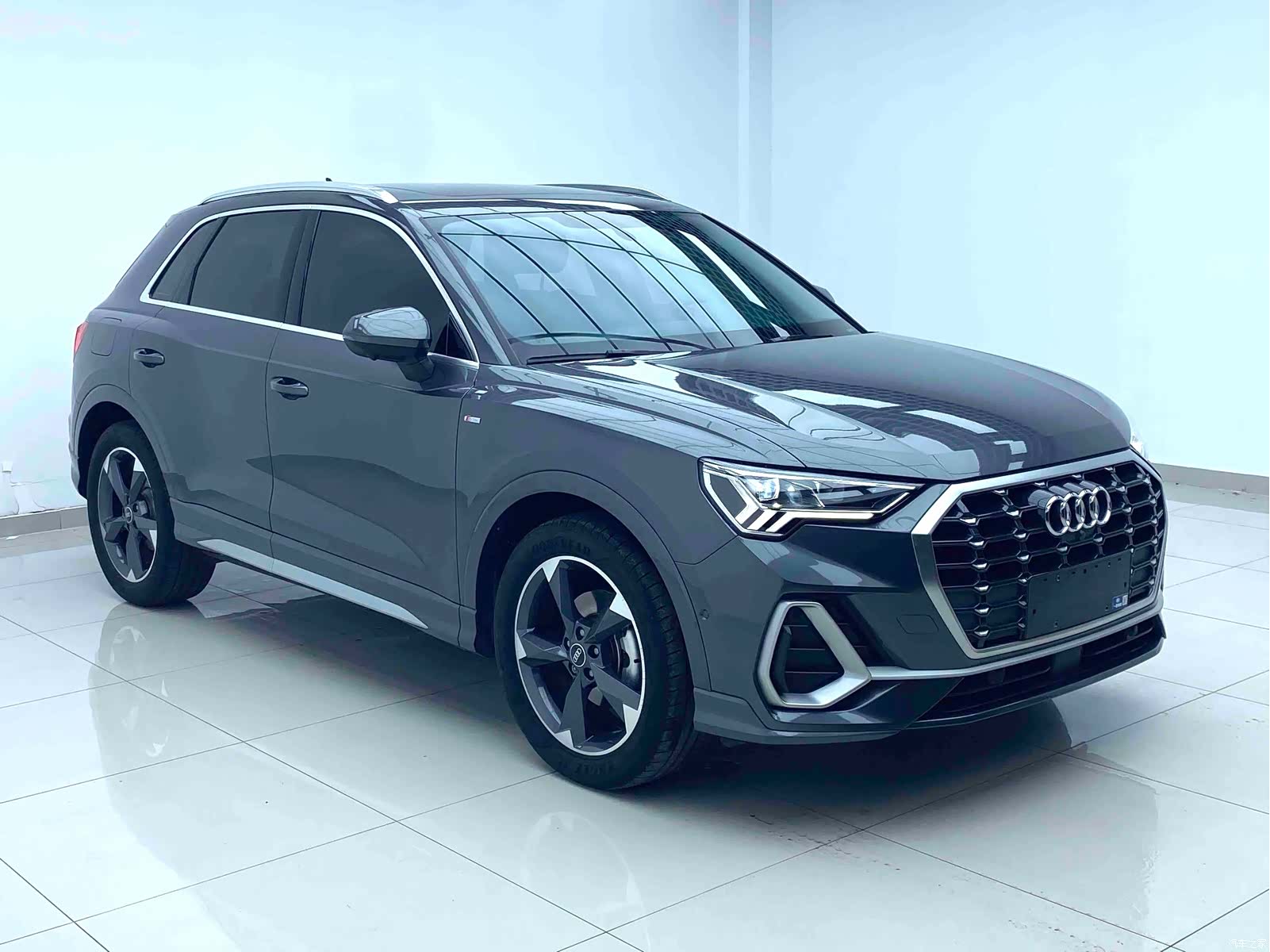 Audi Q3, 2022 3