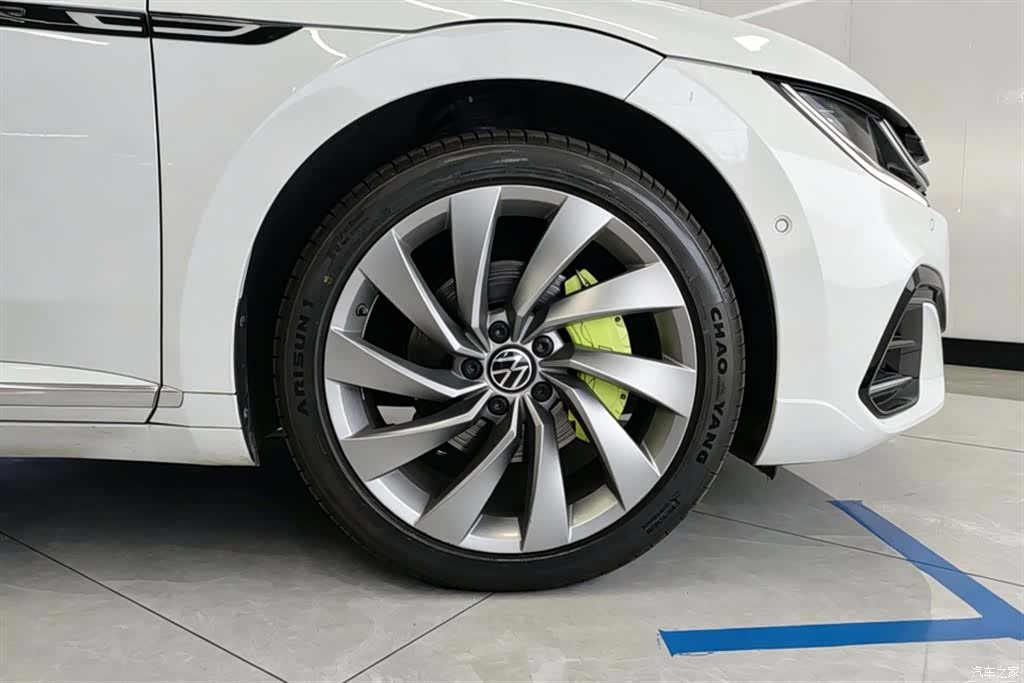 Volkswagen CC, 2022 6
