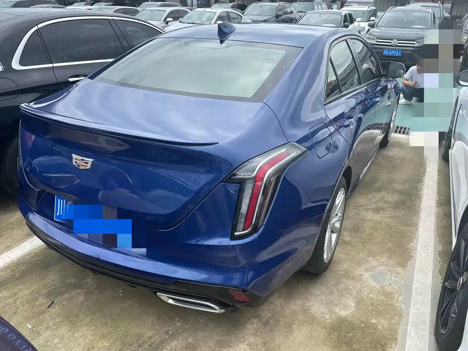 Cadillac CT4
