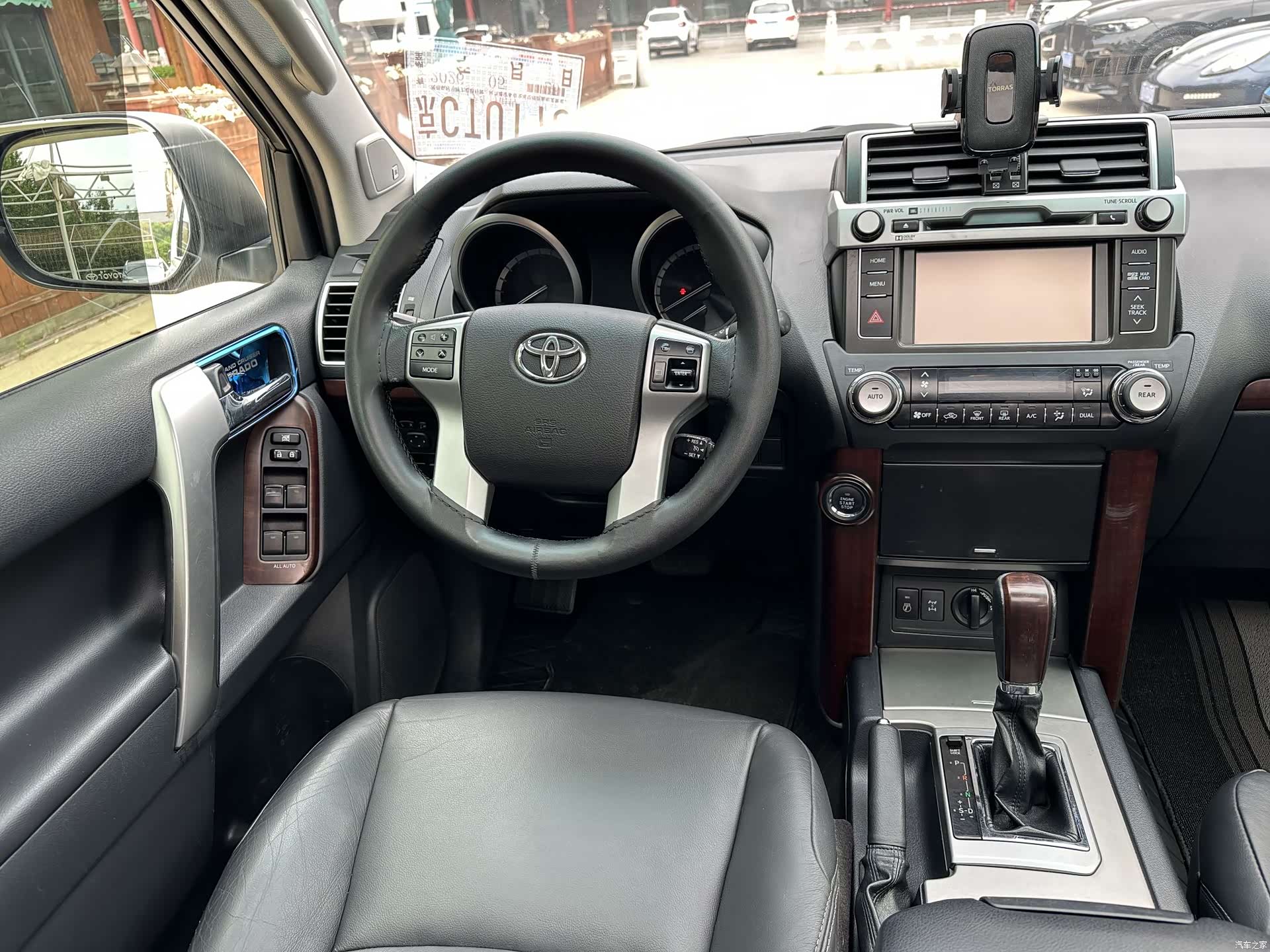 Toyota Prado, 2015 19