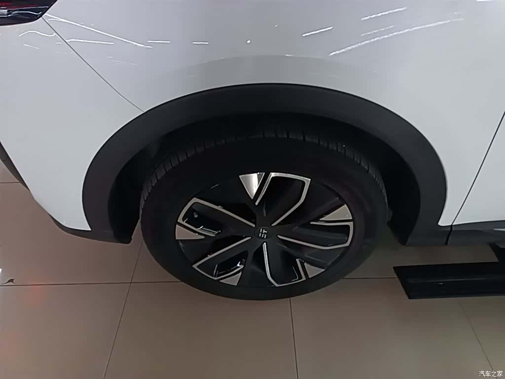 Jetour L7, 2025 23