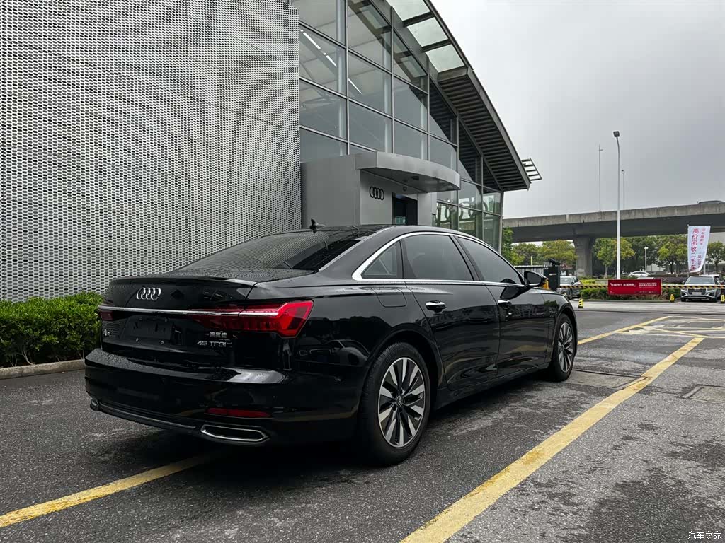 Audi A6L, 2020 все фото