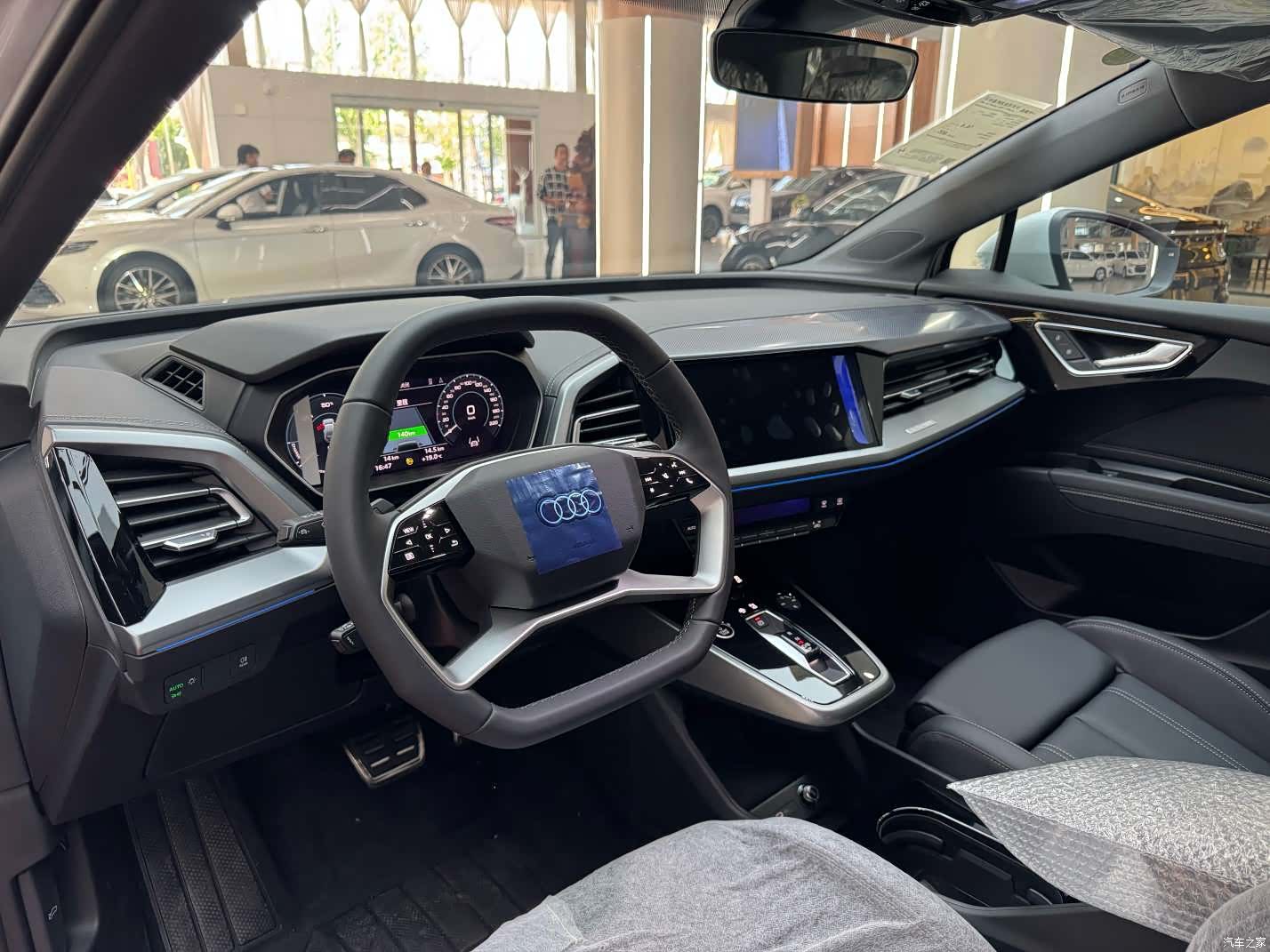 Audi Q4 e-tron, 2026 8
