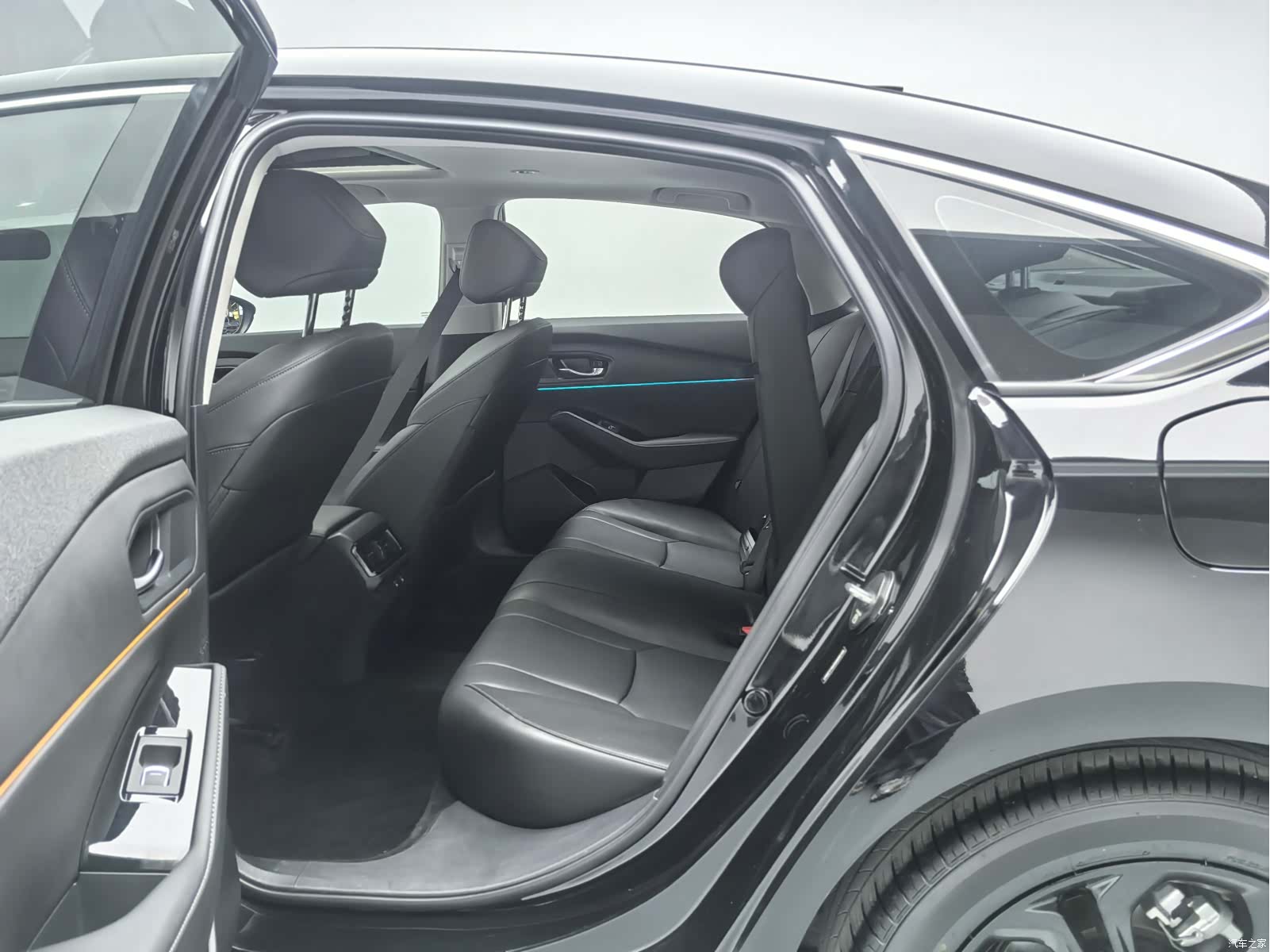 Honda Accord, 2025 11
