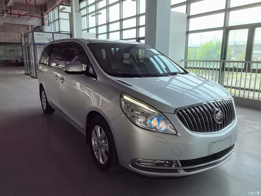 Buick GL8, 2016 4