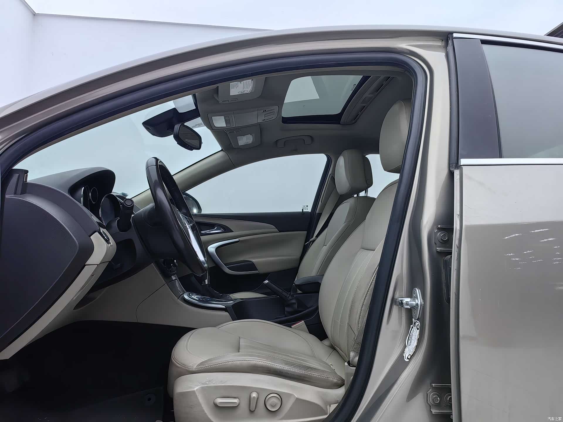 Buick Regal, 2011 4