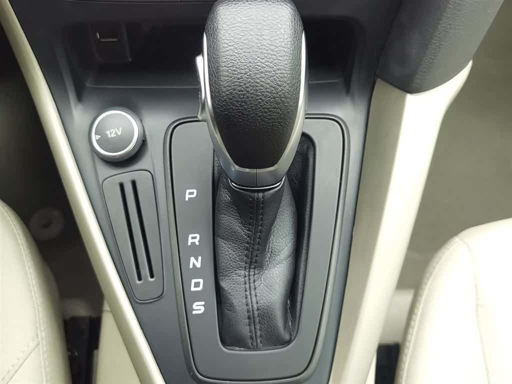 Ford Focus, 2018 13