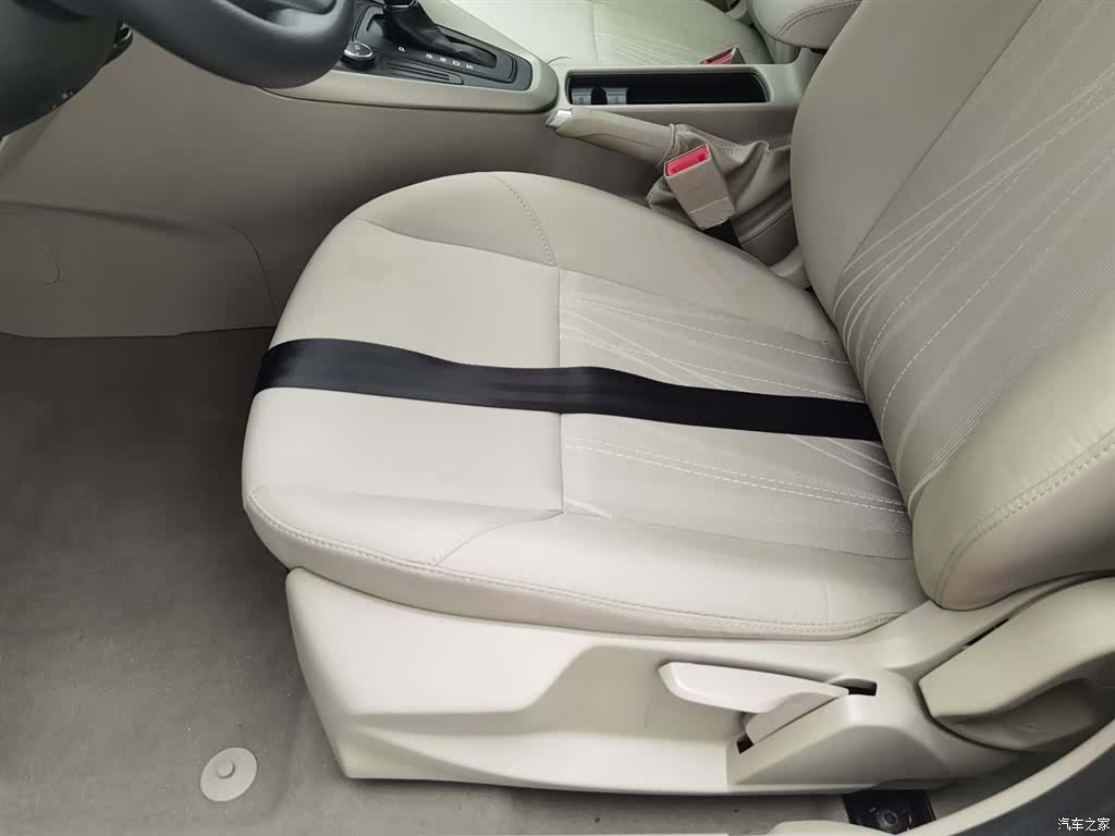 Ford Focus, 2018 20