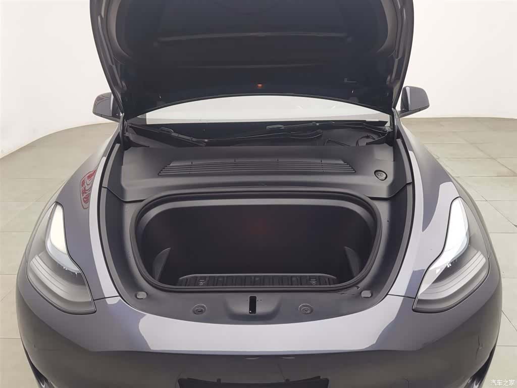 Tesla Model Y, 2022 6