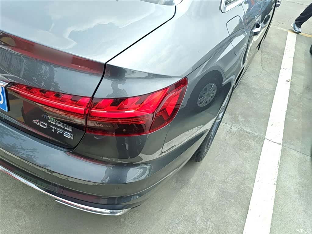 Audi A4L, 2021 8