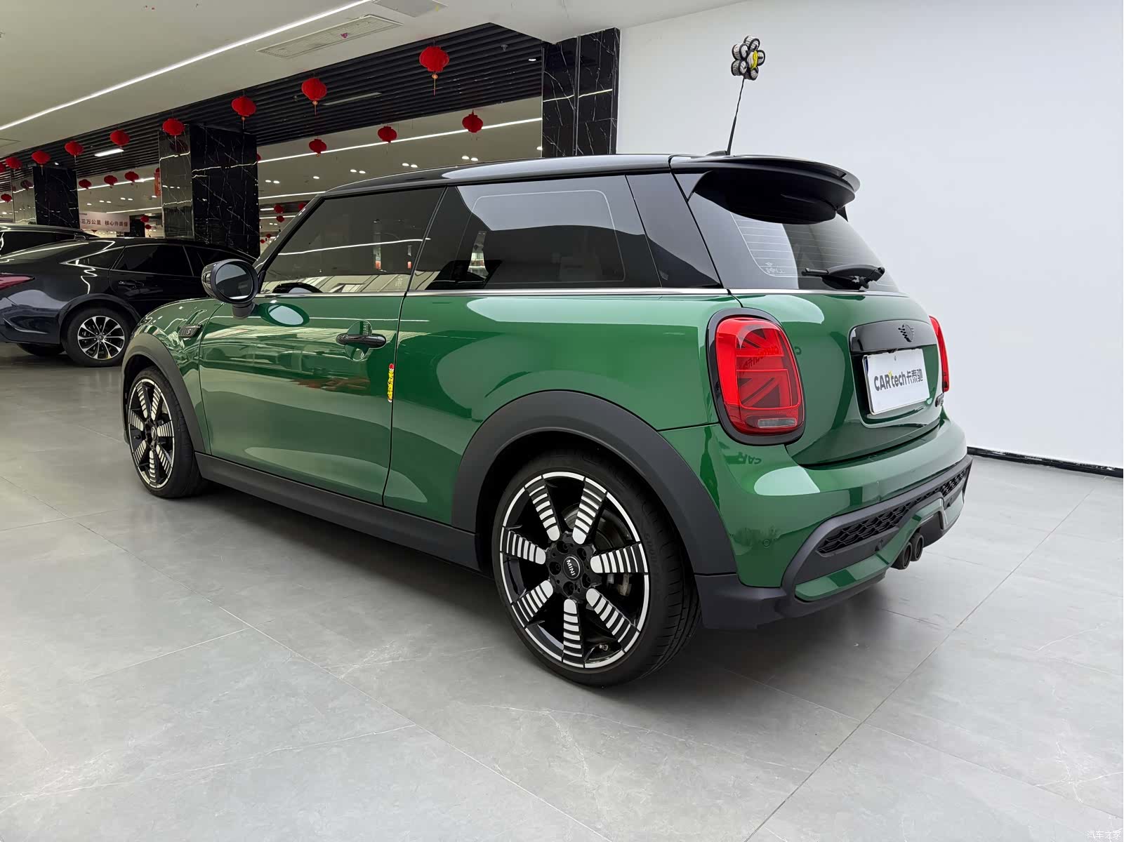 Mini Cooper, 2024 4
