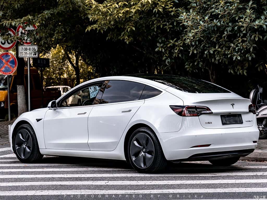 Tesla Model 3, 2020 10