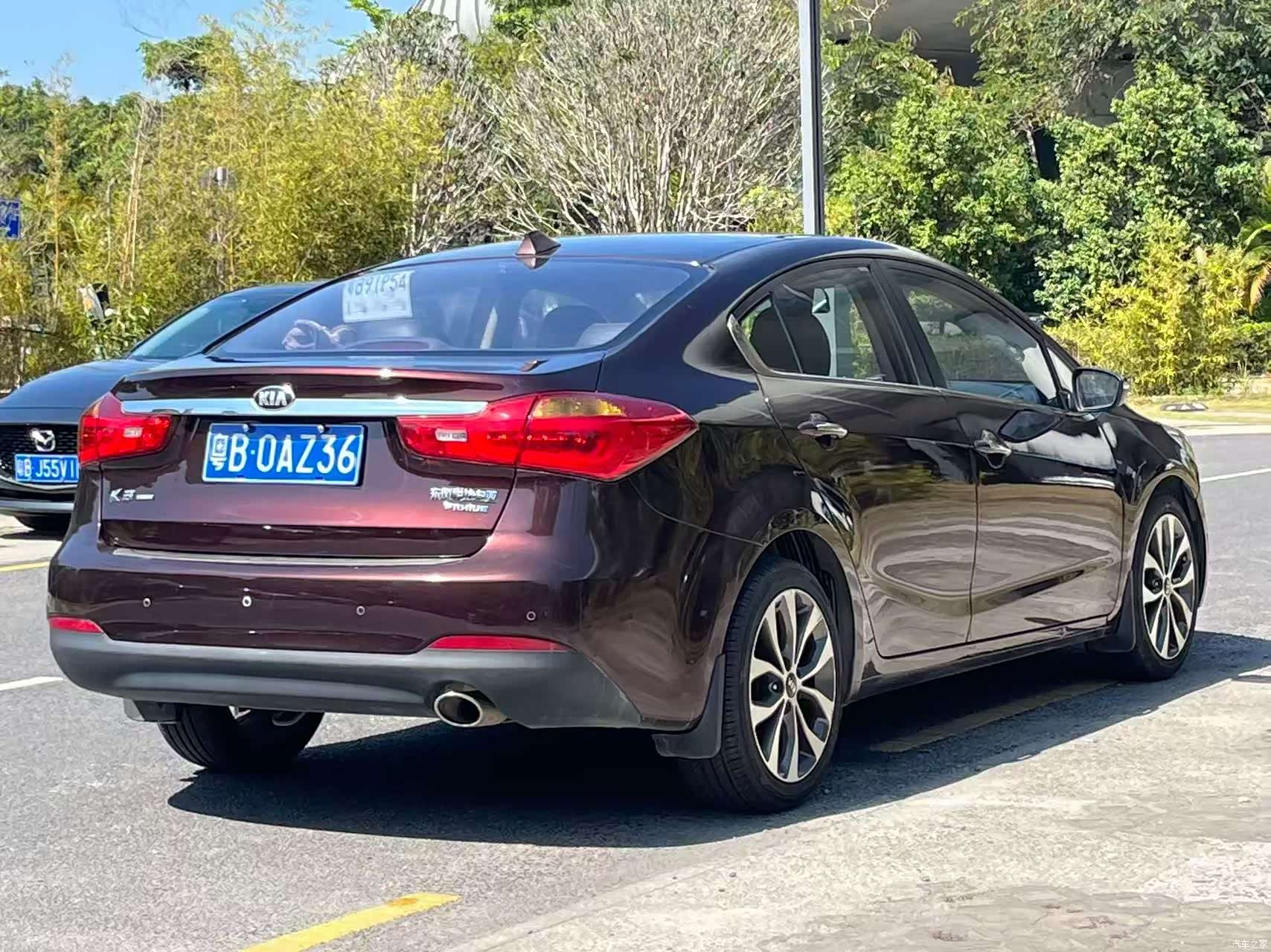 Kia K3, 2013 8