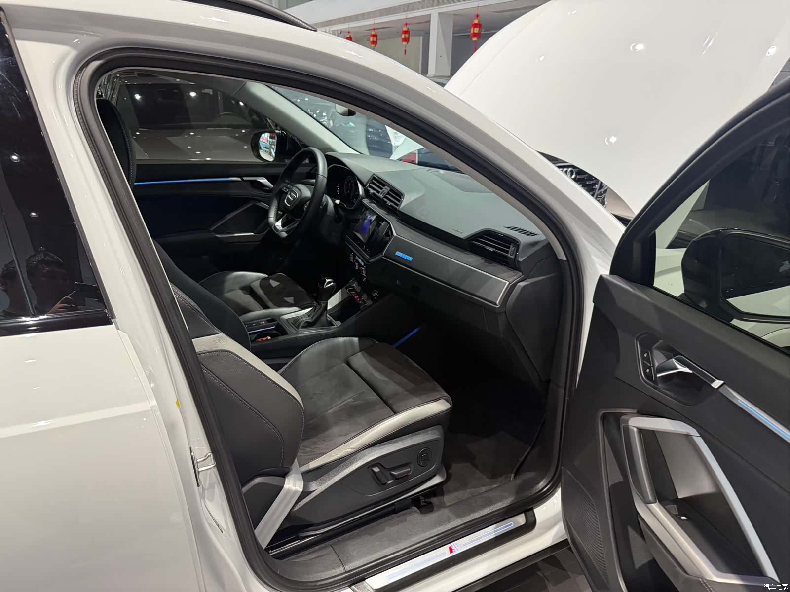 Audi Q3, 2023 9