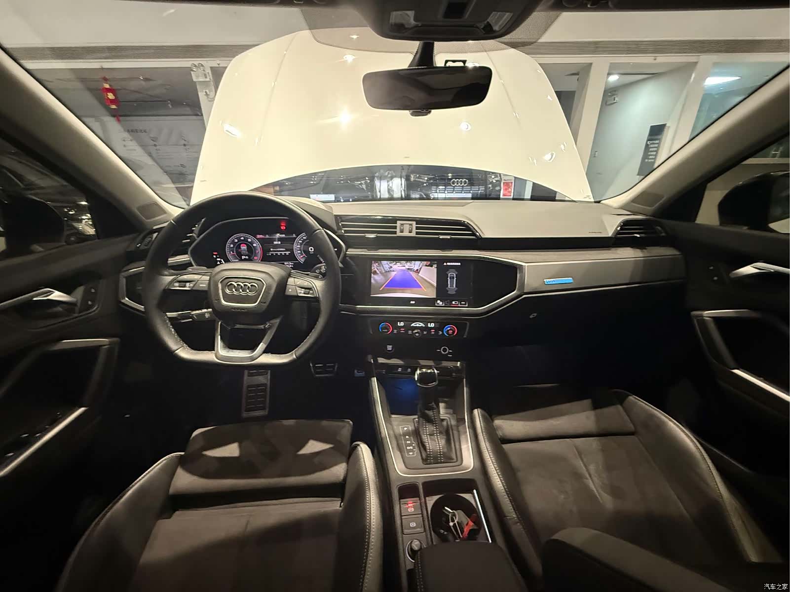 Audi Q3, 2023 15