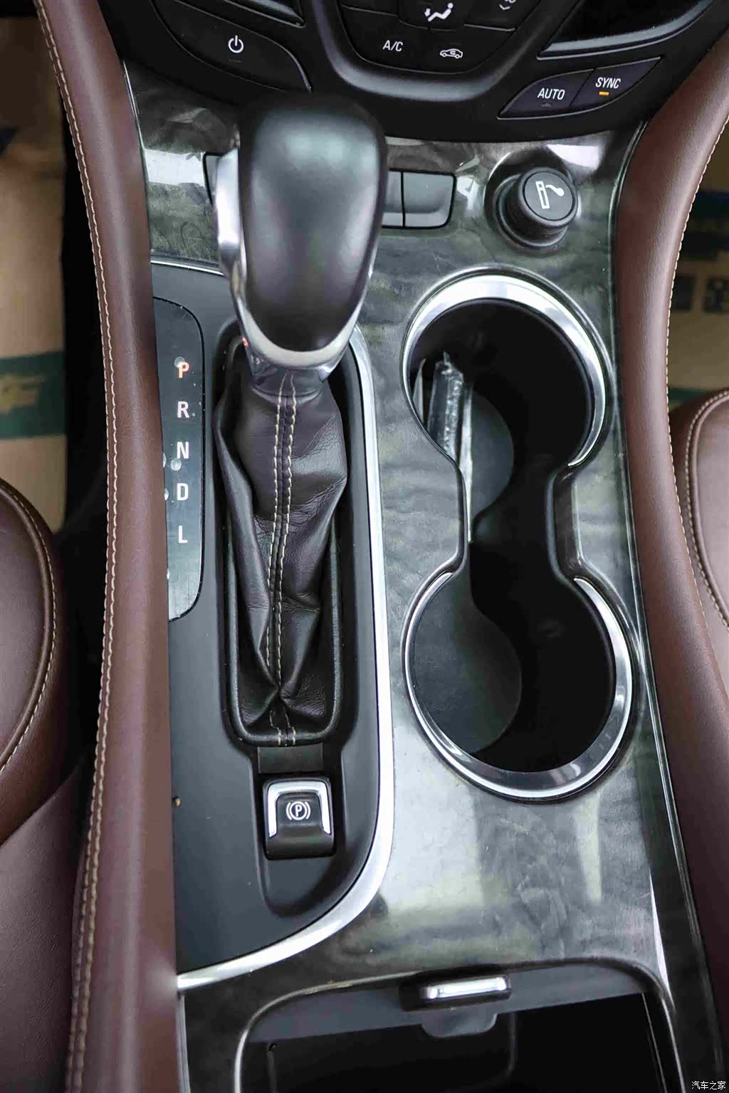 Buick Envision Plus, 2015 15