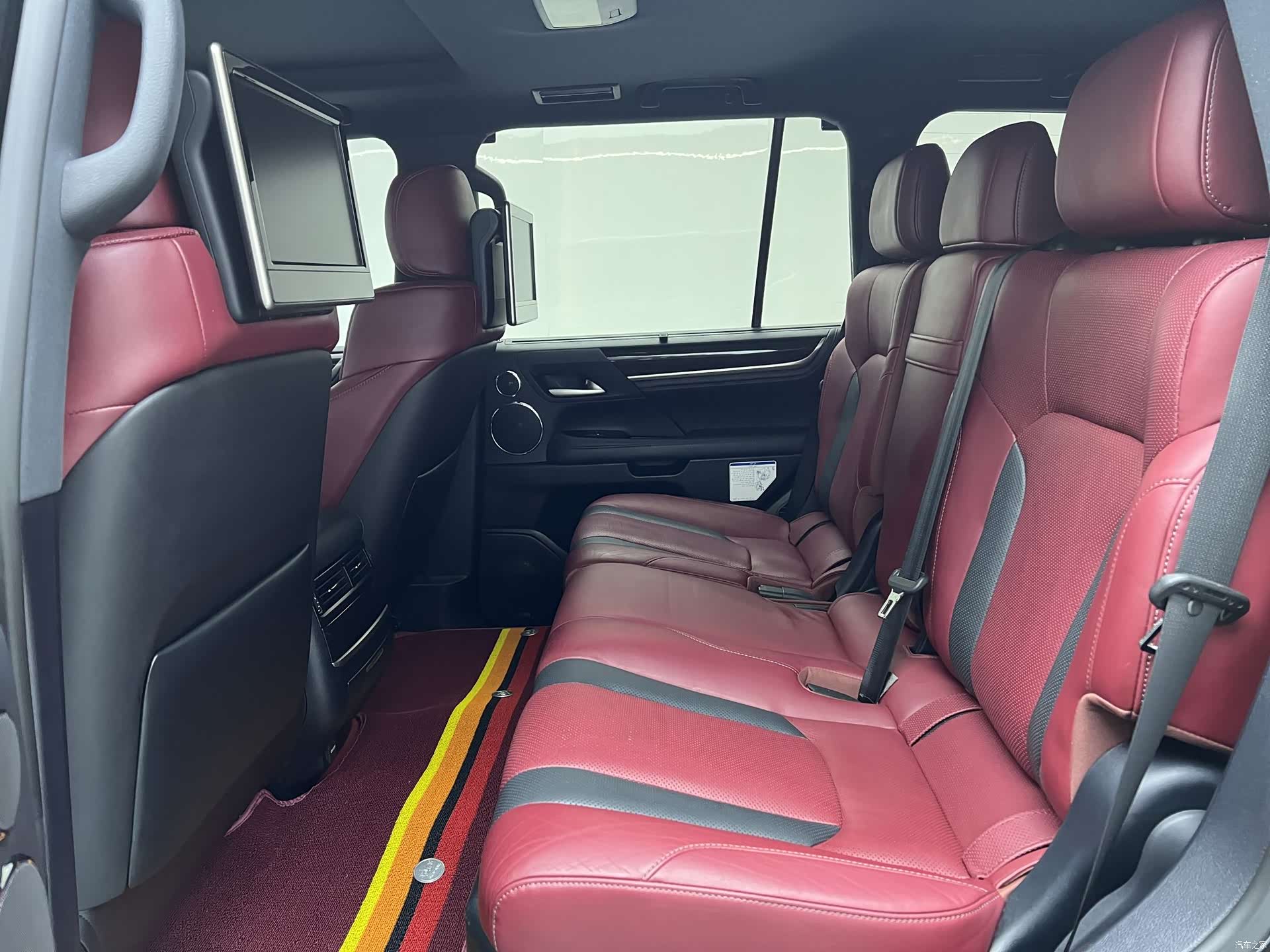 Lexus LX, 2019 14