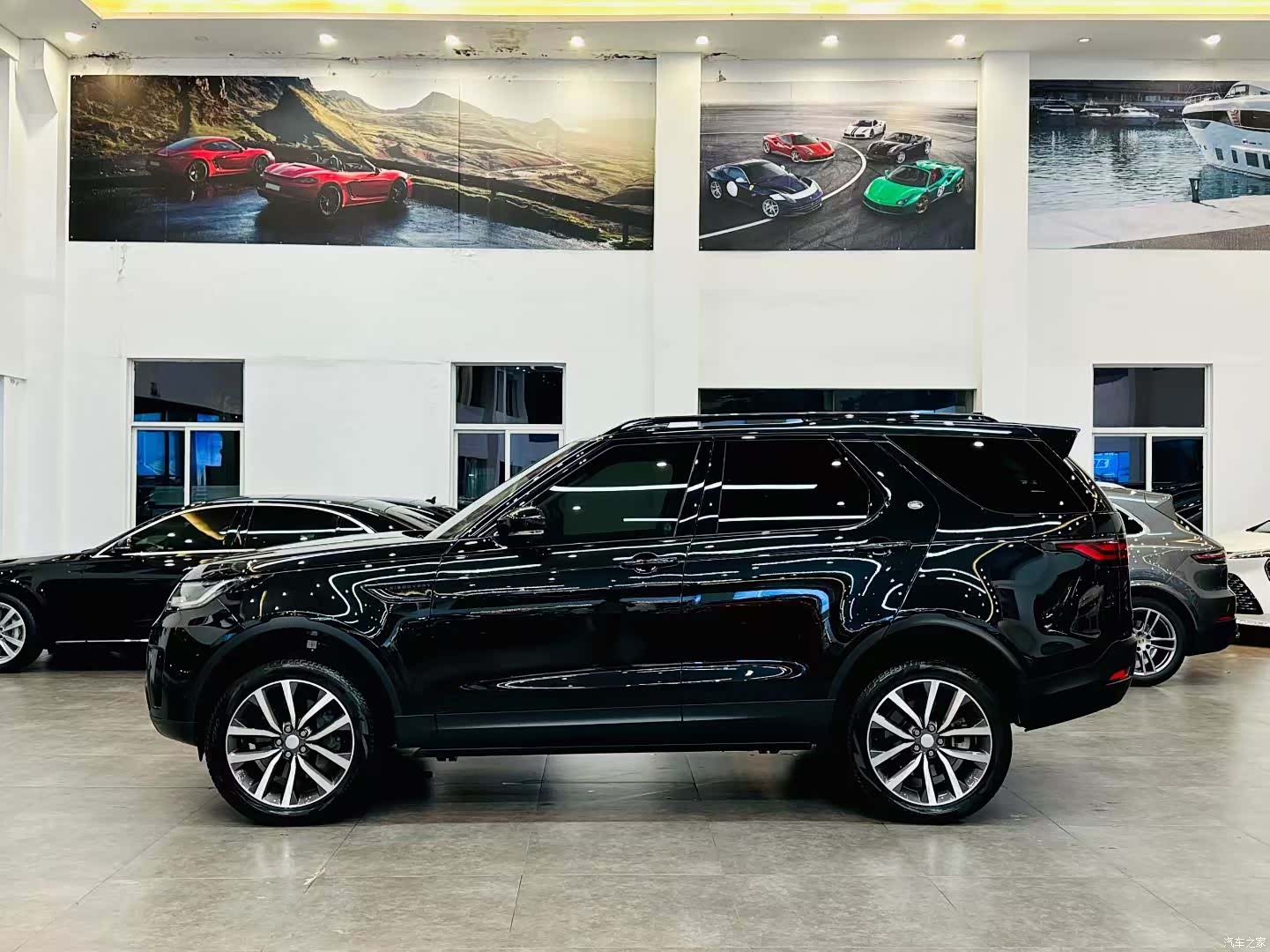Land Rover Discovery, 2023 3