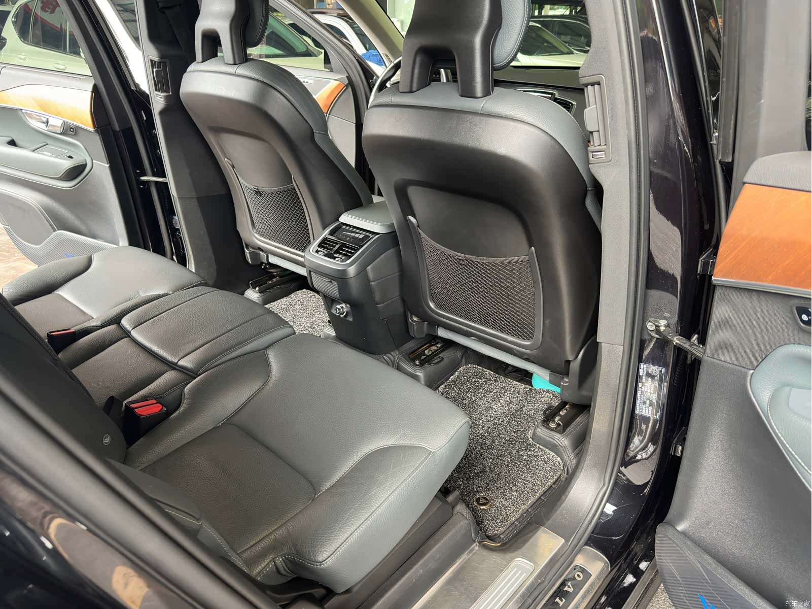 Volvo XC90, 2019 18