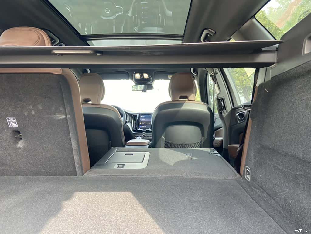 Volvo XC60, 2024 14