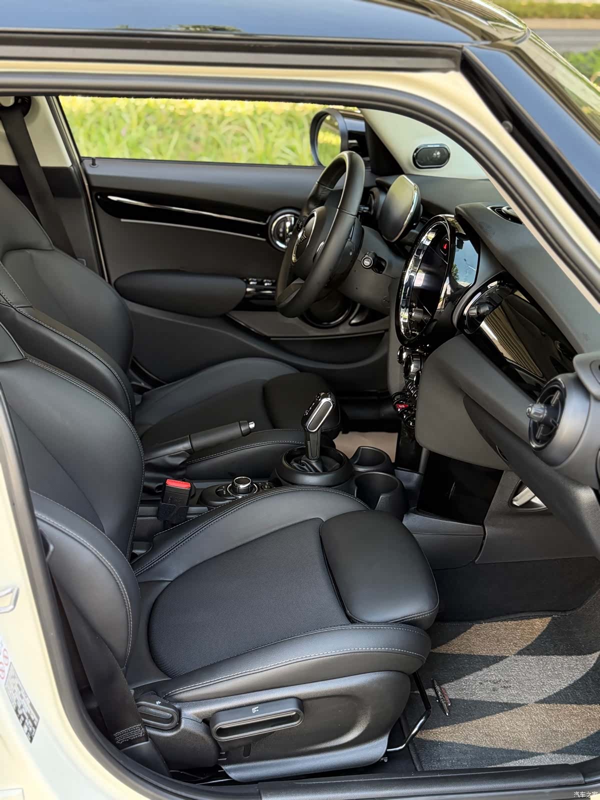 Mini Cooper, 2022 11