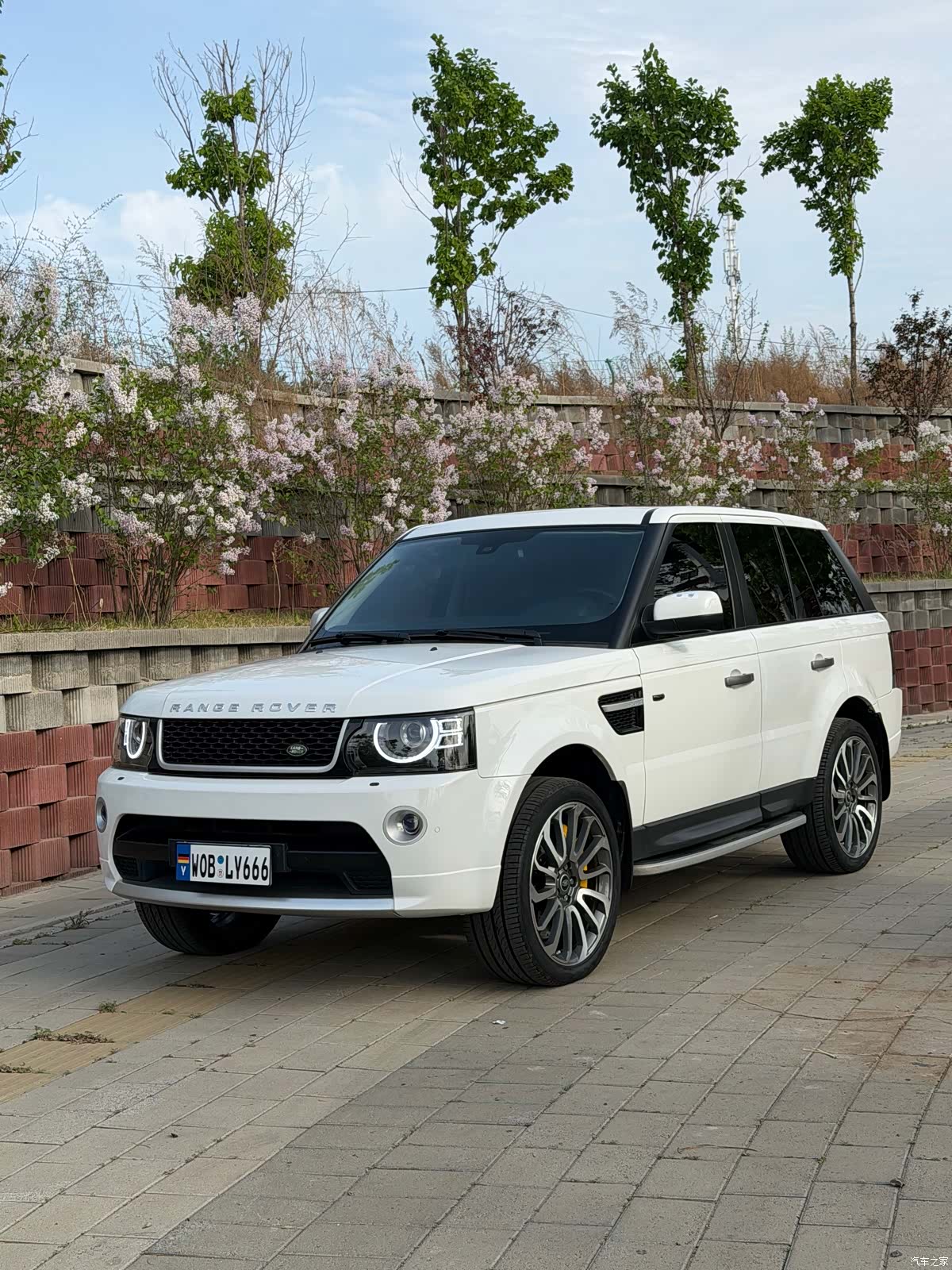 Land Rover Range Rover, 2011 1