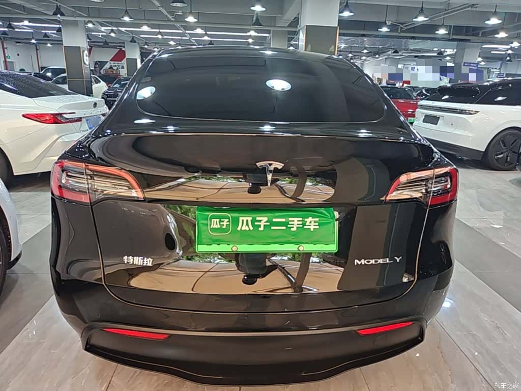 Tesla Model Y, 2023 6