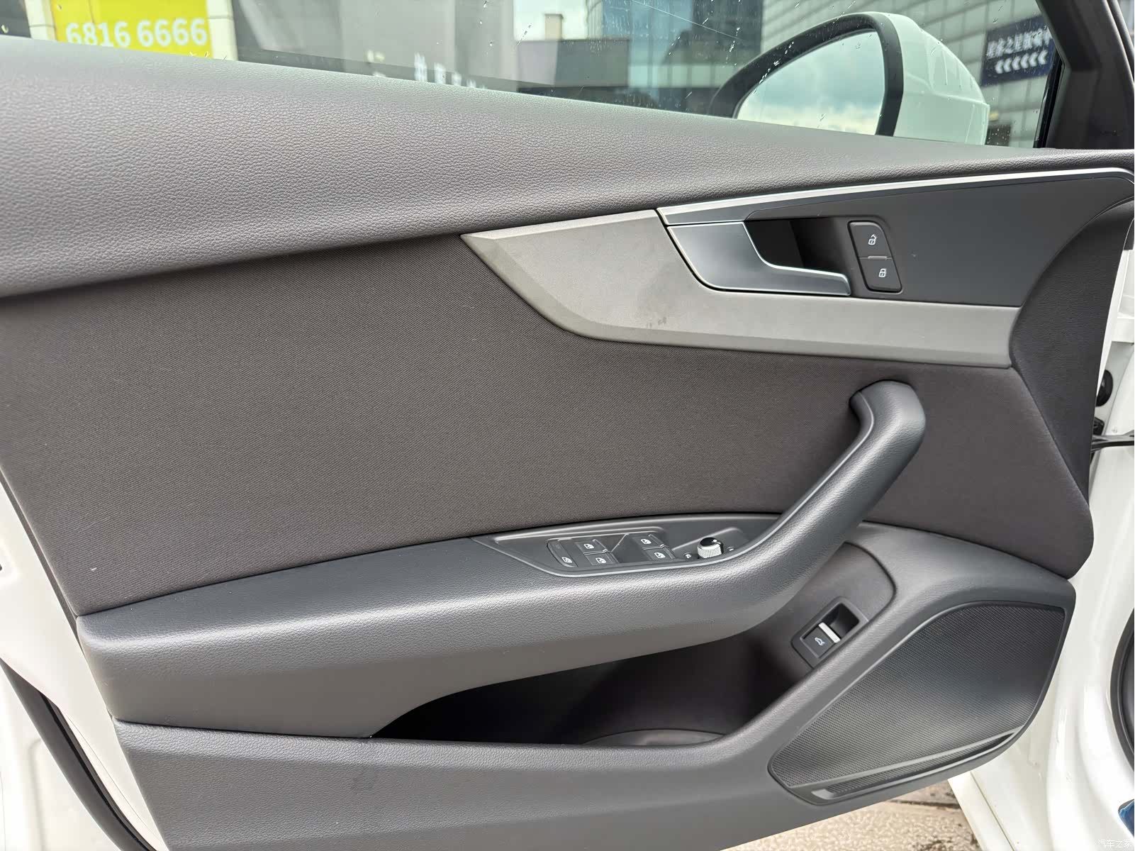Audi A4L, 2019 25