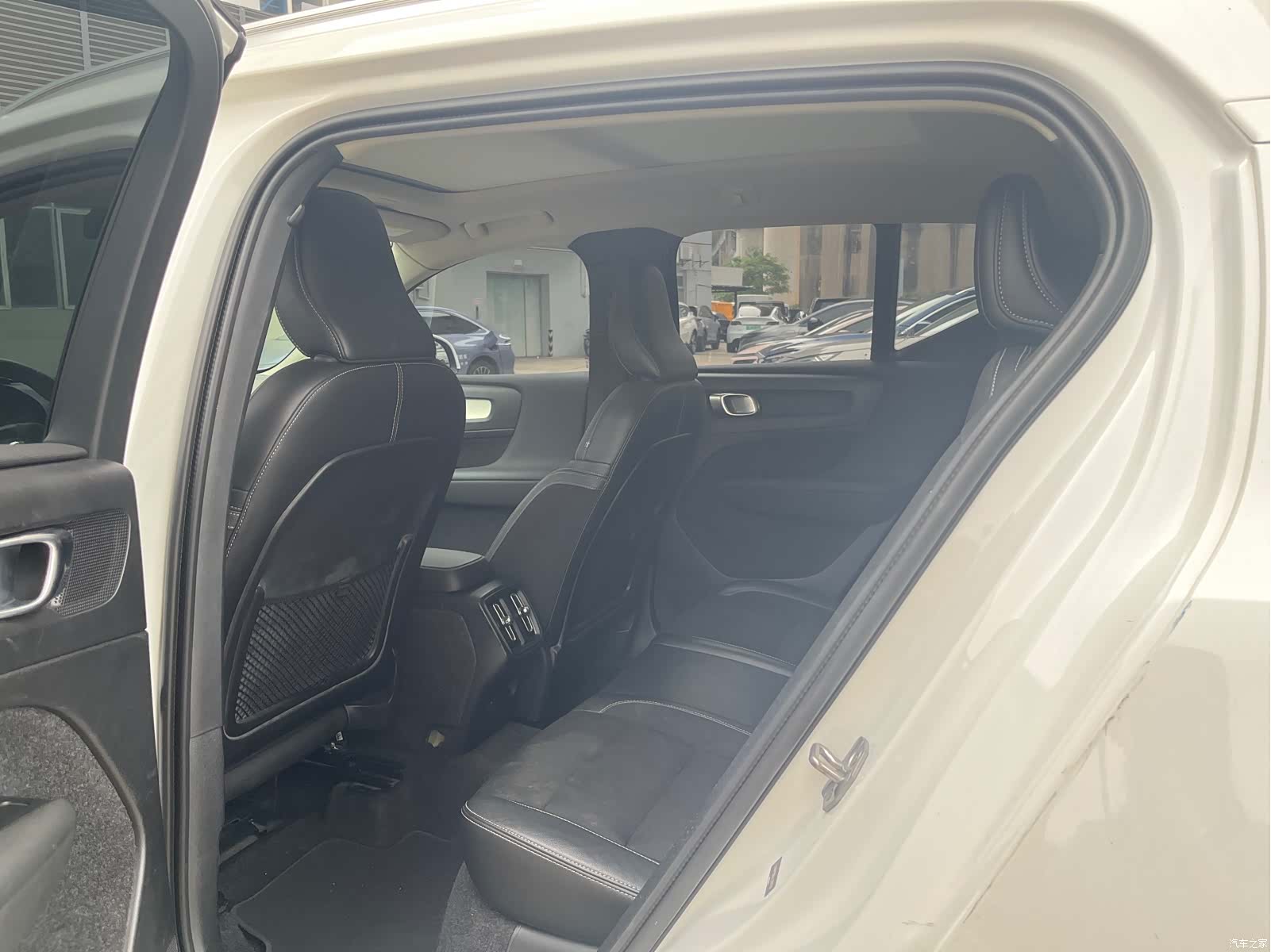Volvo XC40, 2019 9