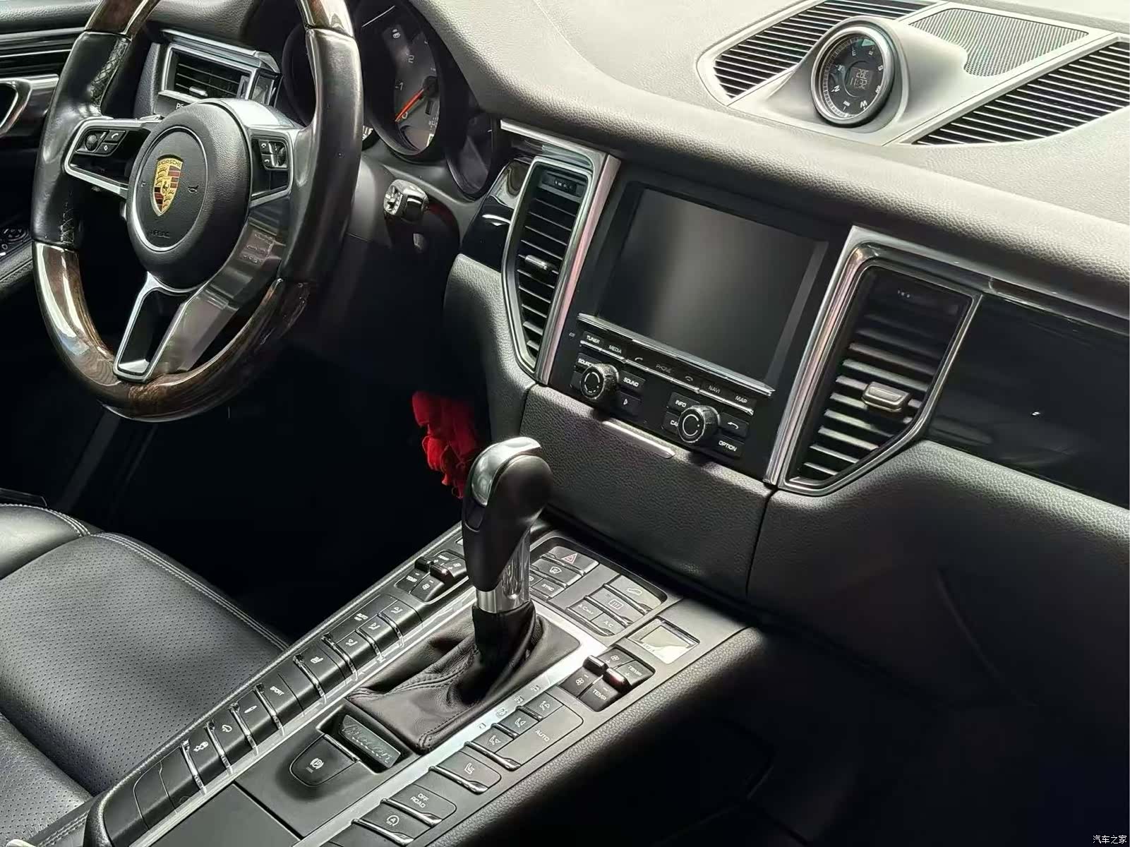 Porsche Macan, 2015 8