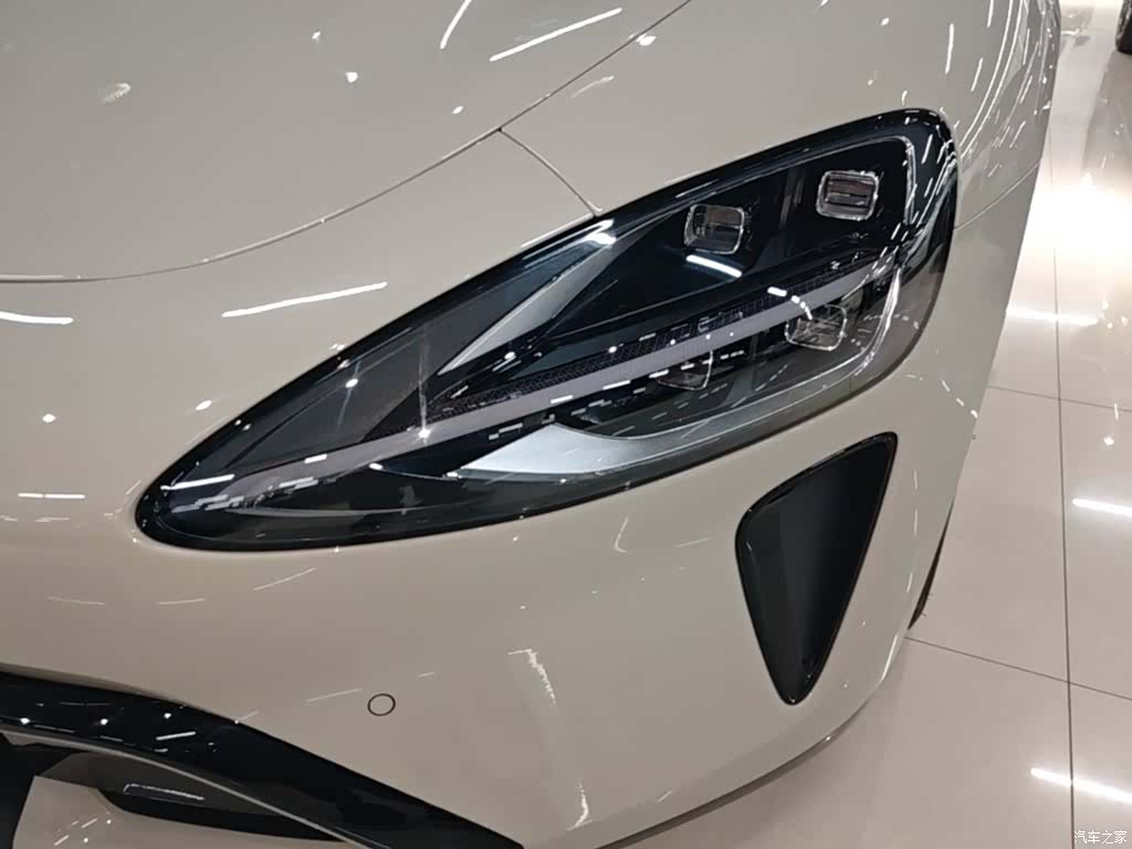 Xiaomi SU7, 2025 24