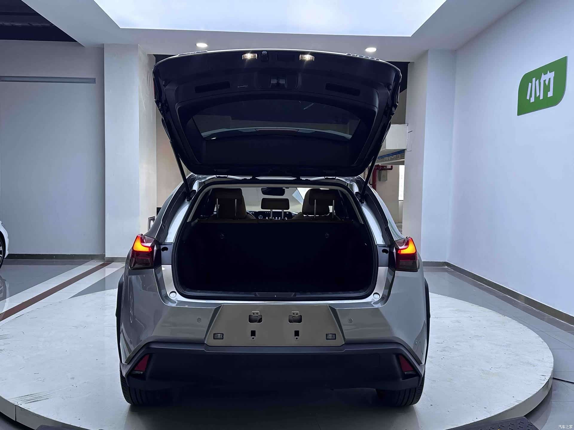 Lexus UX, 2021 21