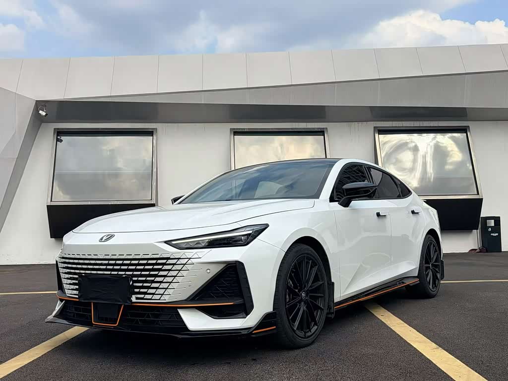 Changan UNI-V 2023 1.5T Sport