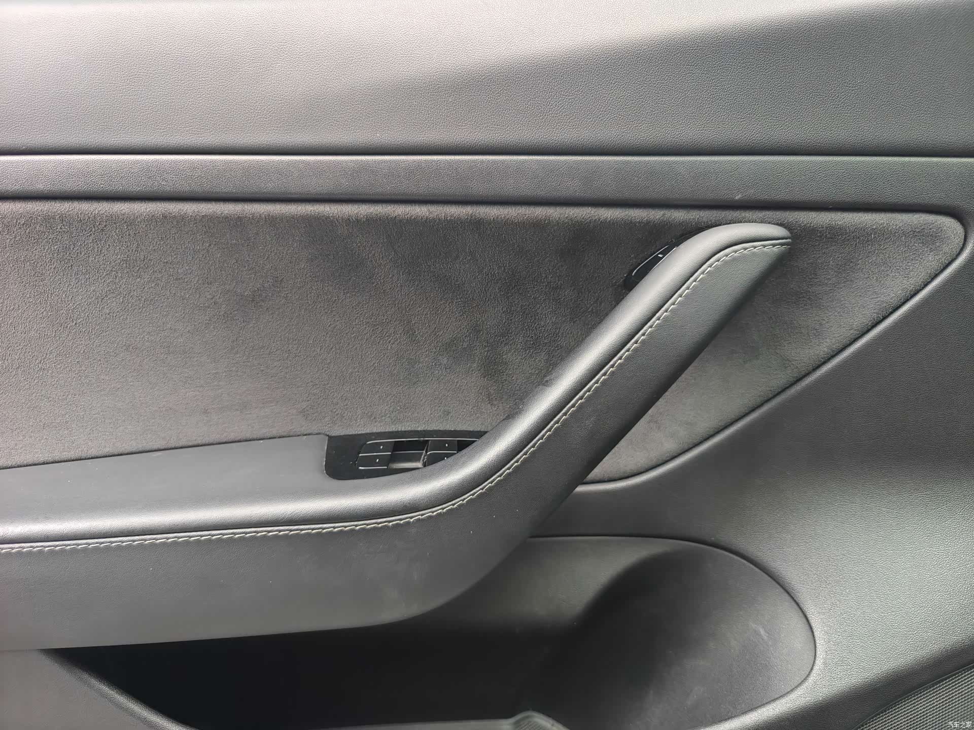 Tesla Model 3, 2020 13