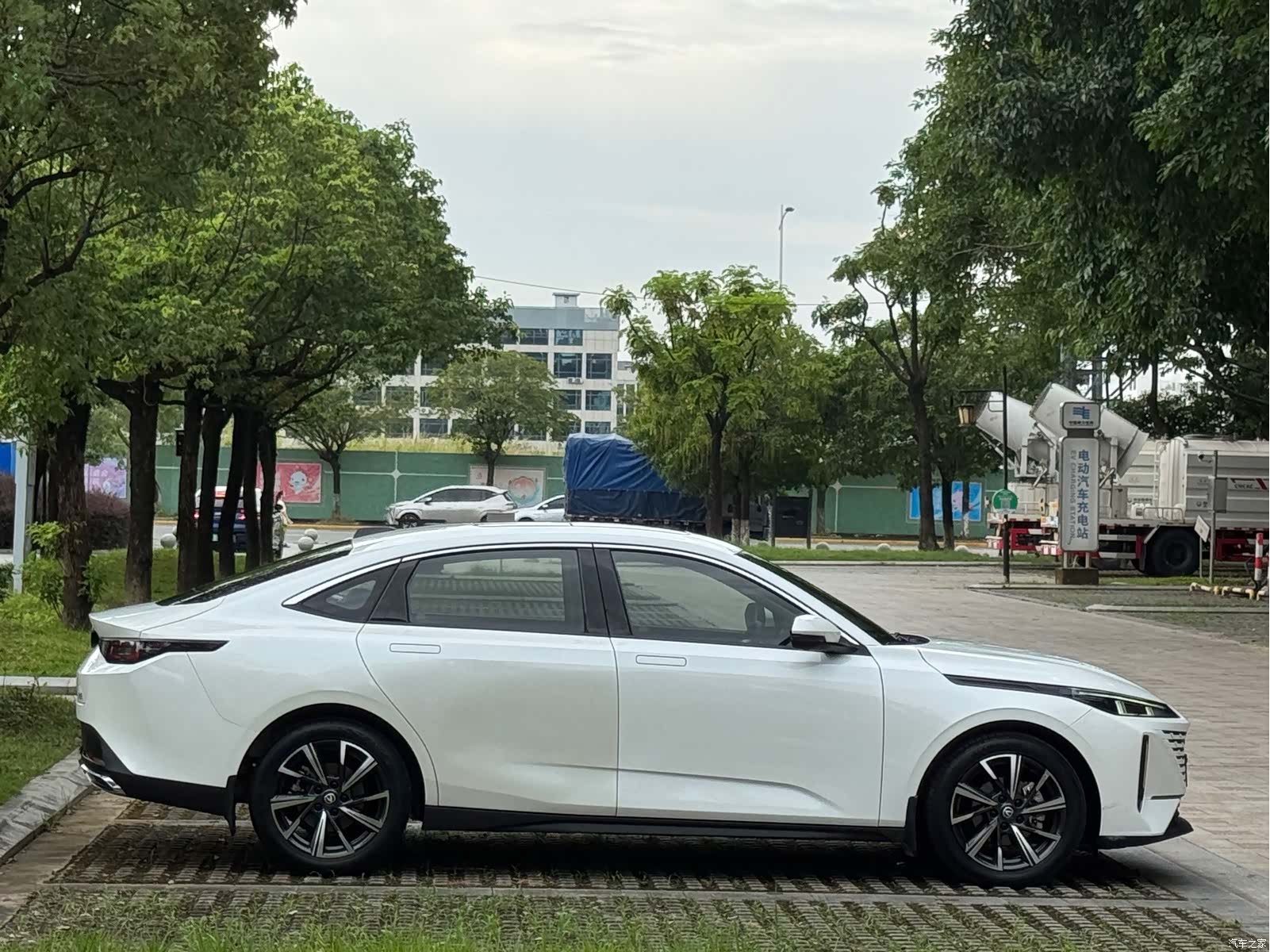 Changan NE, 2023 18