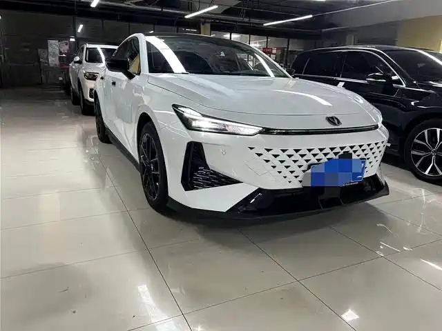 Changan UNI-V