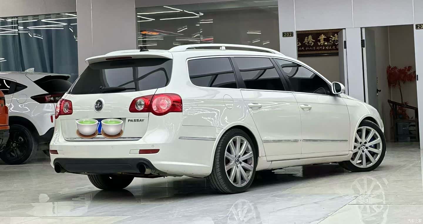 Volkswagen Passat, 2010 3