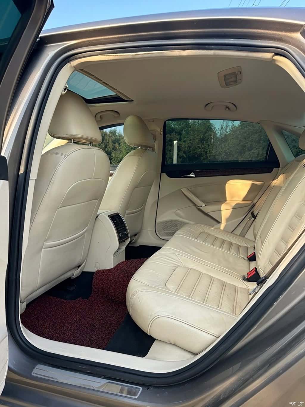 Volkswagen Passat, 2012 7