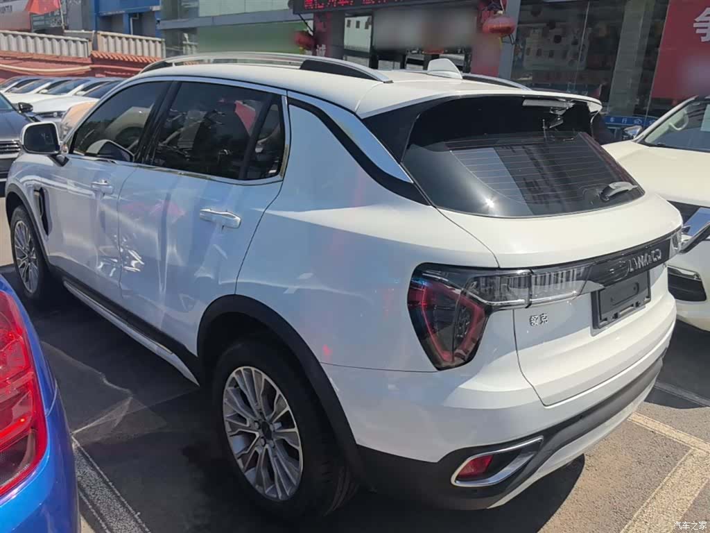 Lynk & Co 01, 2018 все фото