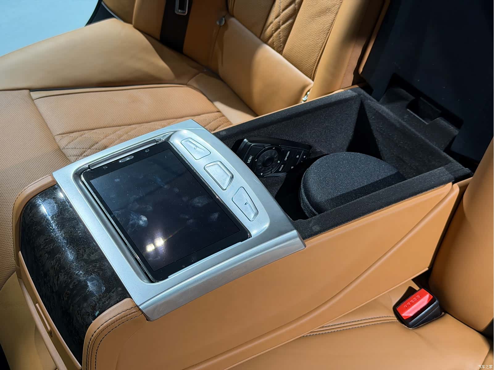 BMW 7 Series, 2016 12