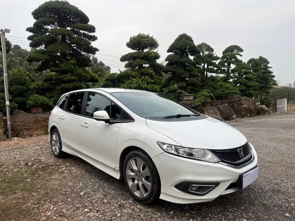 Honda Jade