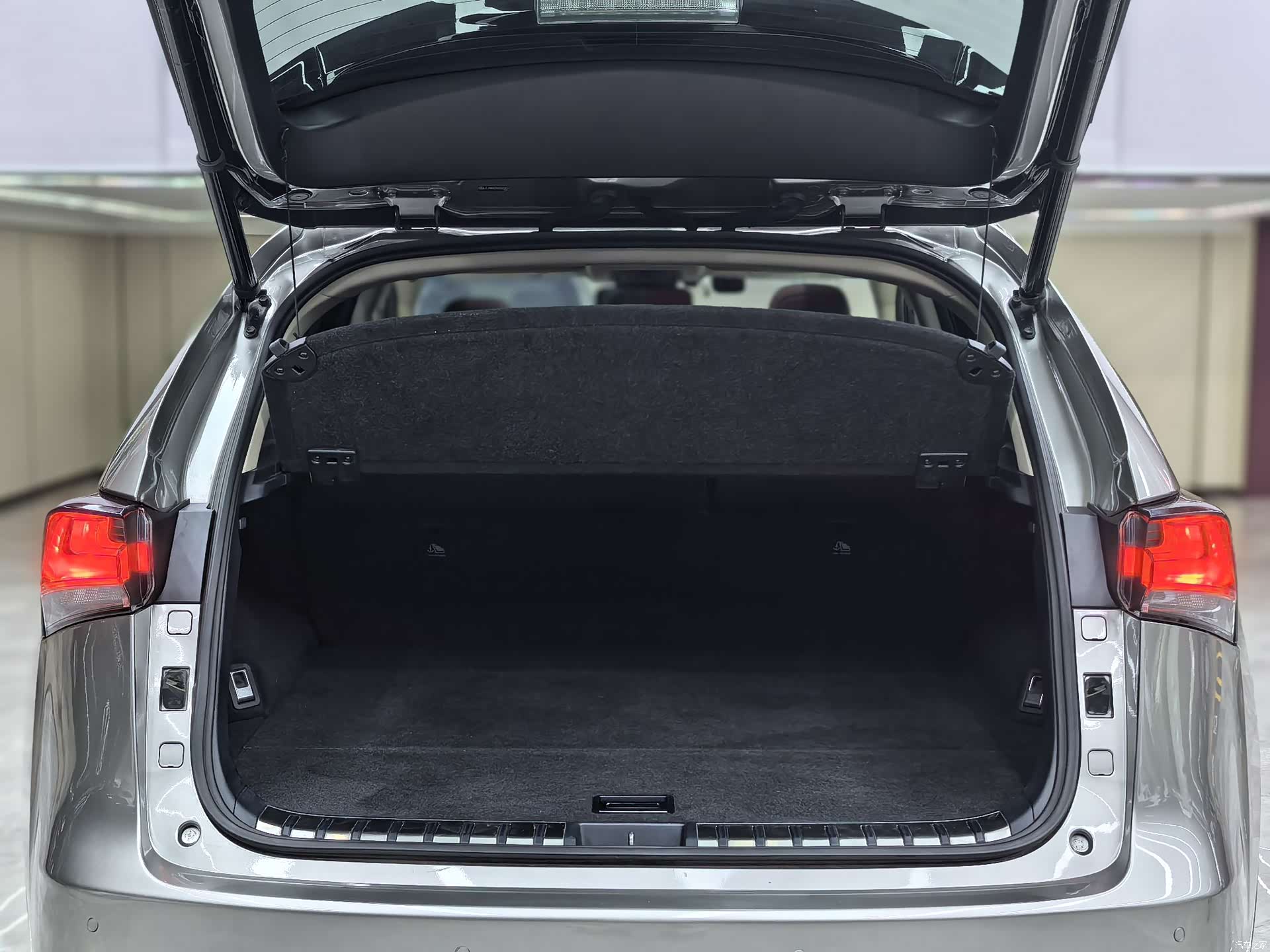 Lexus NX, 2018 29