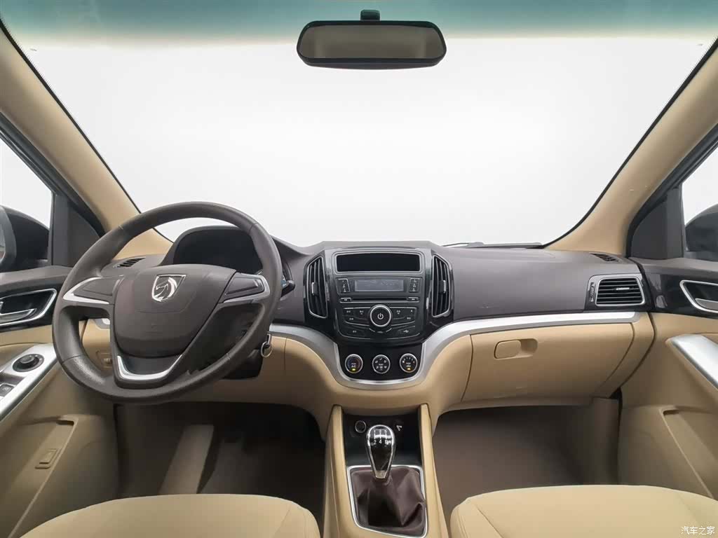 Wuling 730, 2015 все фото