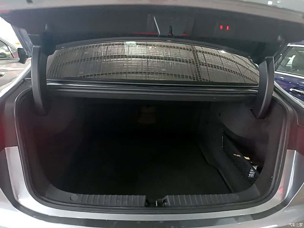 BYD Han, 2022 15
