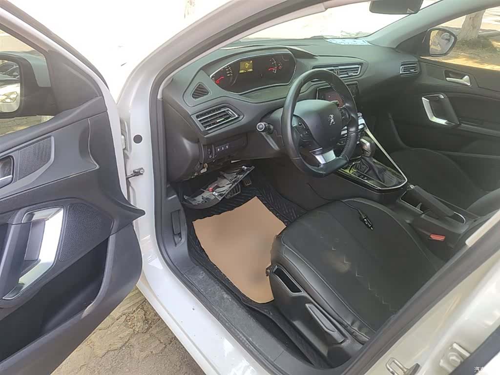 Peugeot 308, 2017 16
